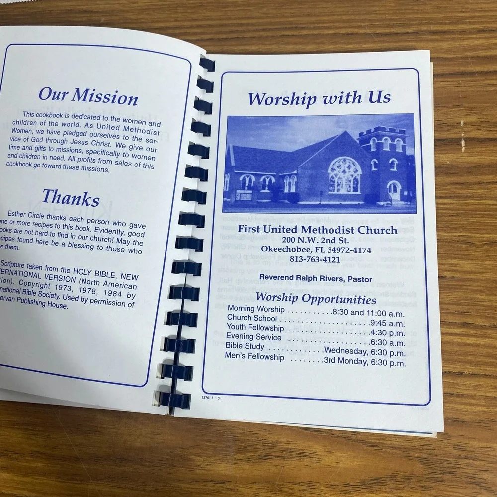 Okeechobee Florida United Methodist Women 1995 VTG Kitchen Keepsakes Cookbook